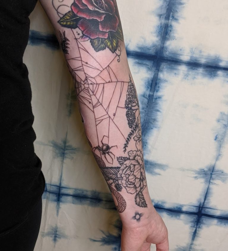 electric sun tattoo fa5bc84 1 768x844