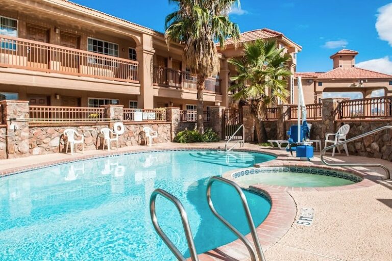 Quality Inn & Suites Quality Inn & Suites