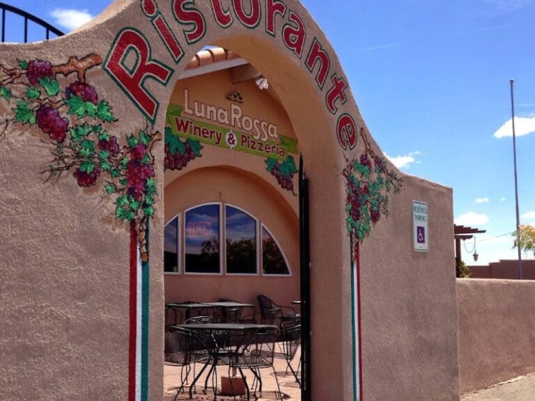 Luna Rosa Winery and Pizza Luna Rosa Winery and Pizza