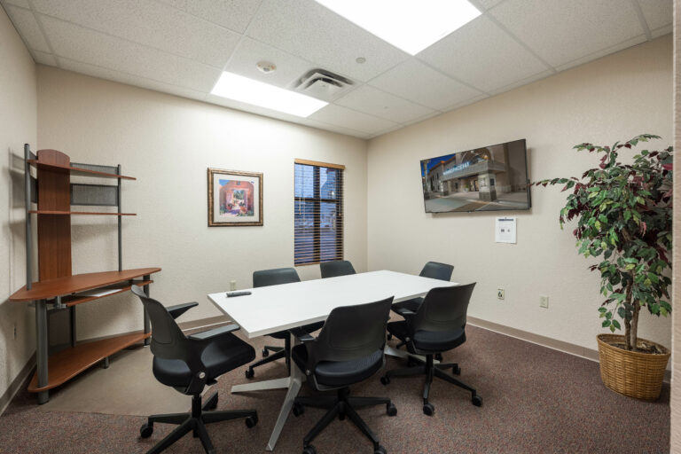 Workspace 141 40 768x512